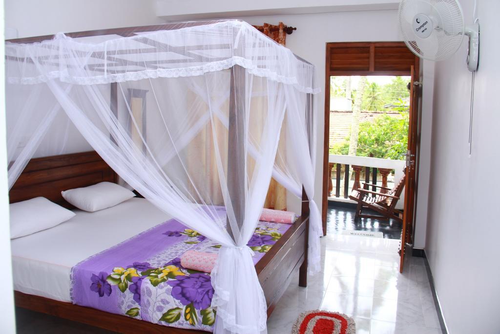 Orchid Rest Otel Mirissa Oda fotoğraf