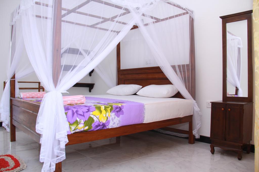 Orchid Rest Otel Mirissa Oda fotoğraf